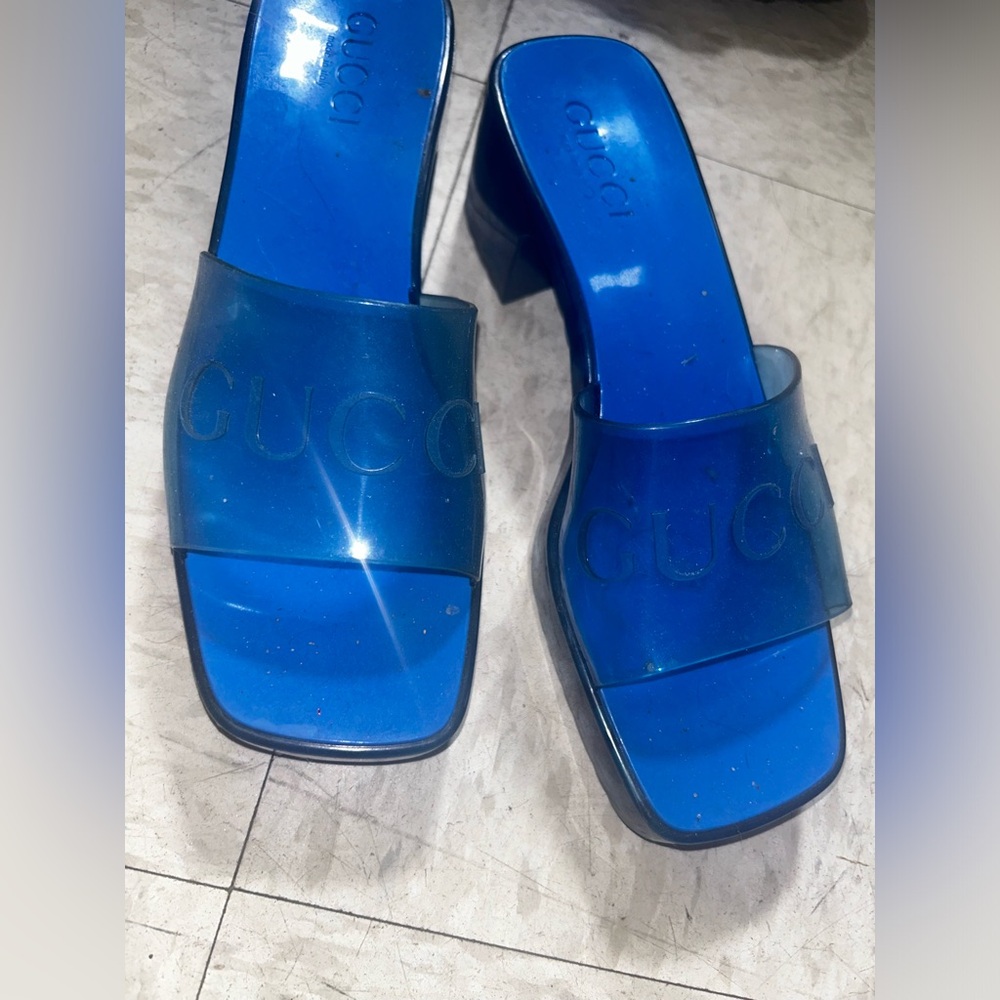 Gucci Sandles with original box & bag - Picture 2 of 9